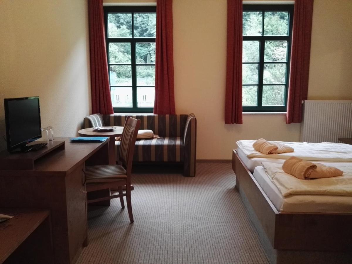Standard Double Room,1032355226:JPEG